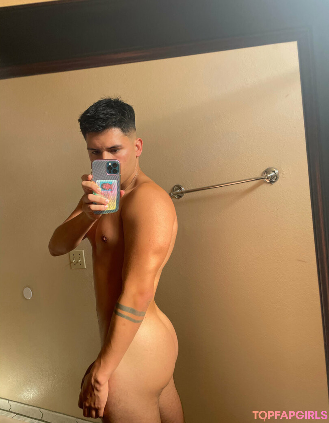 papitop star naked photos