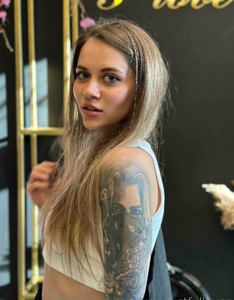 barista onlyfans top picture