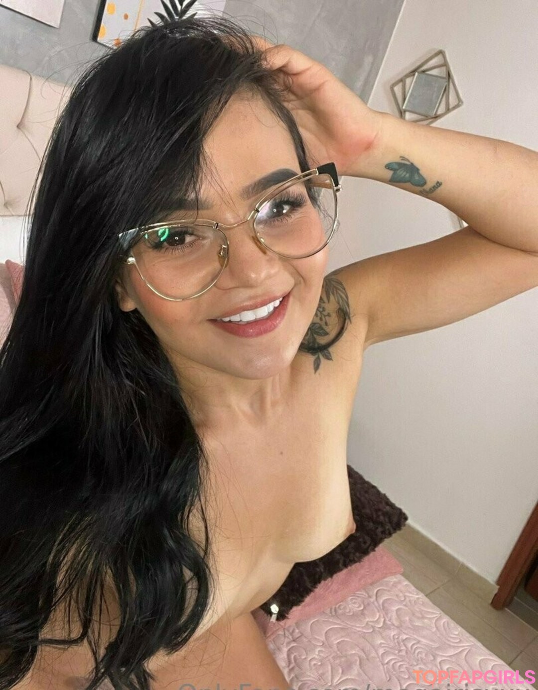 megairisxxx pornographic model pictures