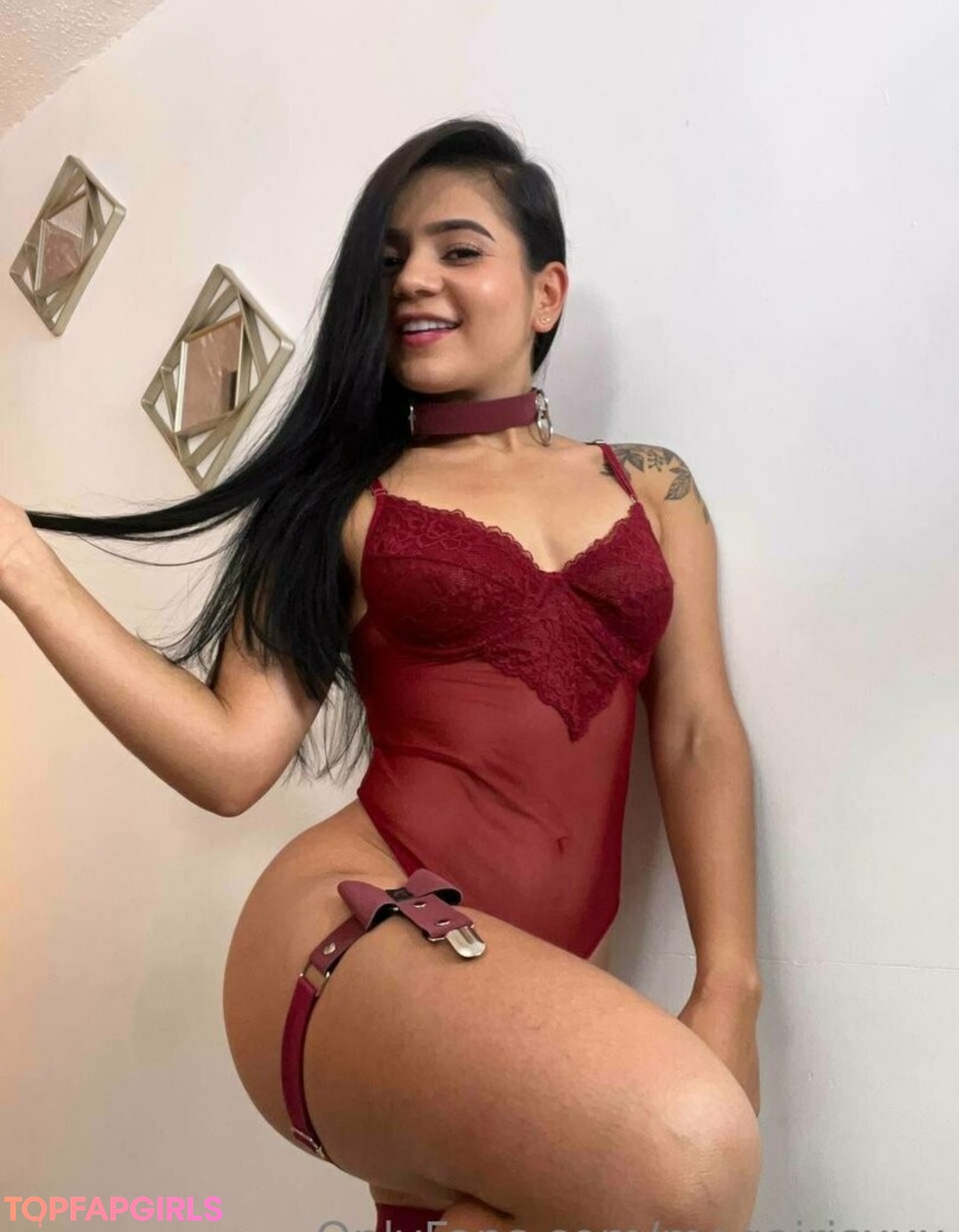 megairisxxx nude model img