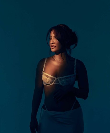 Francia Raisa erotic model photos