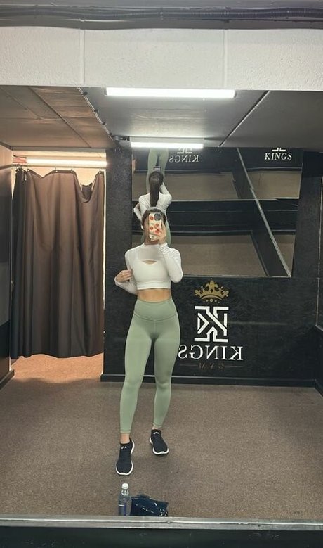 Karagii sex star photos