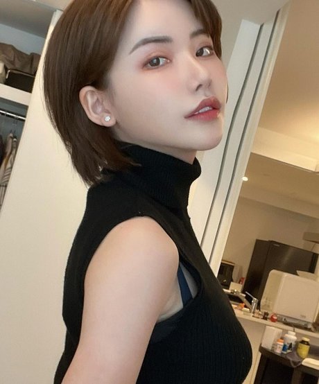 Eimi Fukada xxx pornstar pics