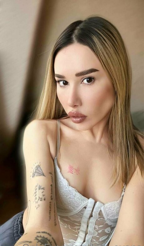 kira evans adult star pics