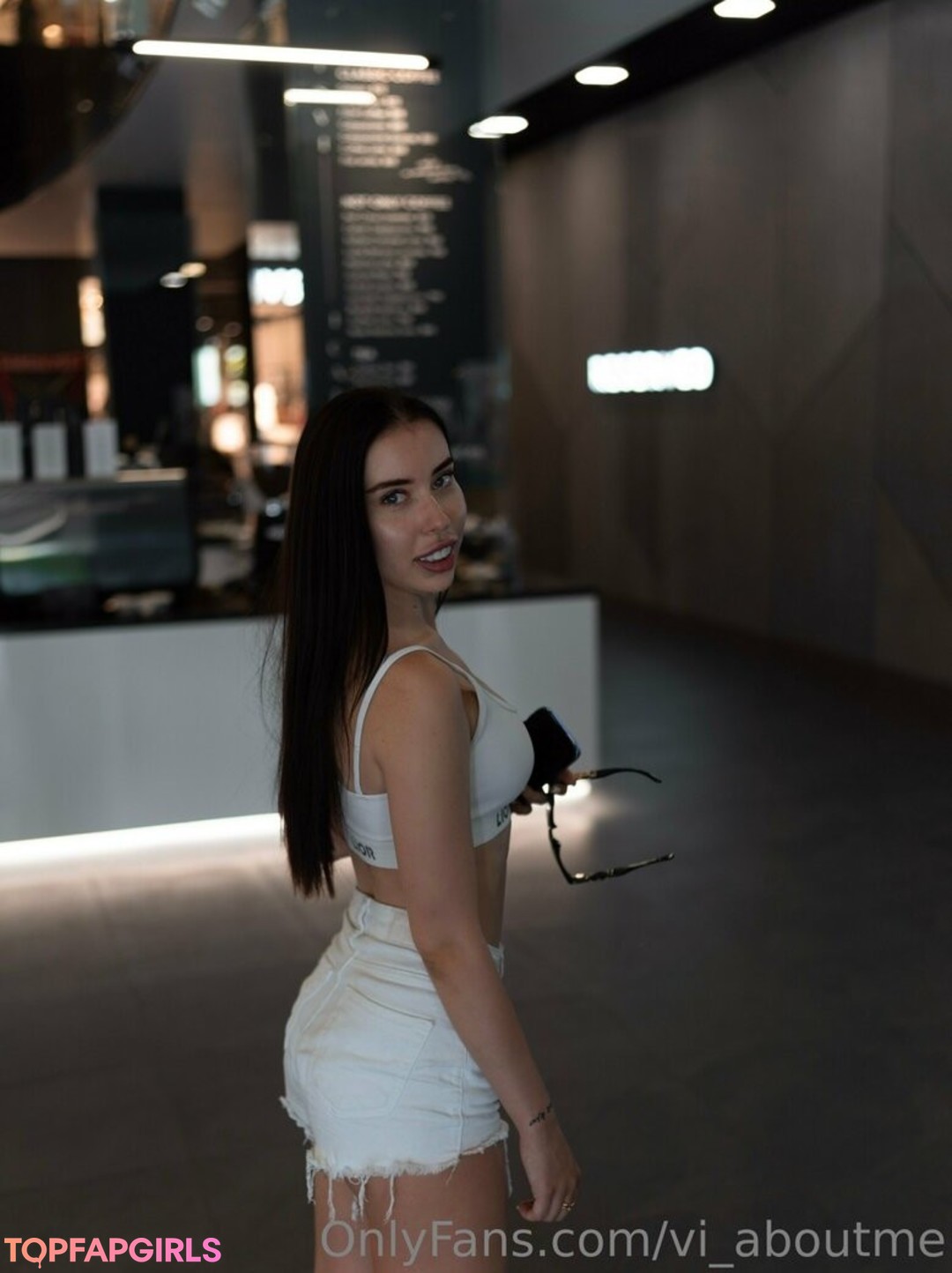 vi aboutme model hd photos