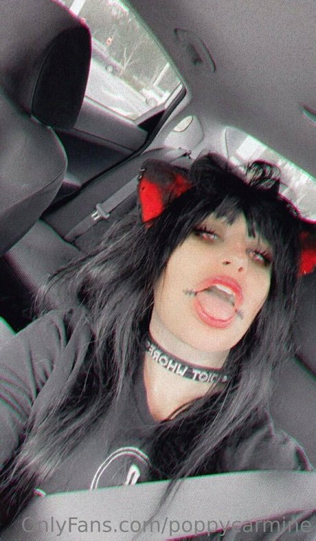 poppycarmine model perfect photo