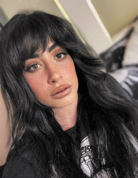 poppycarmine pornstar nude image