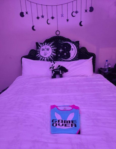 poppycarmine exclusive actress images