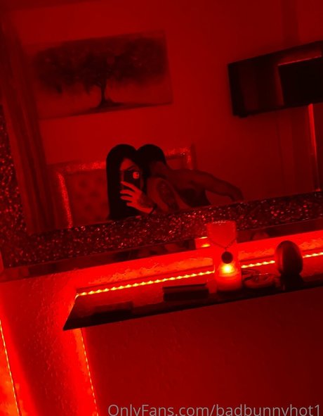 badbunnyhot1 sex model images