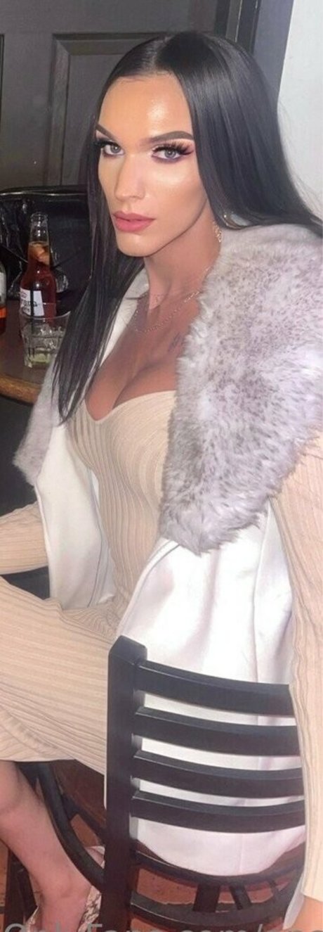 aparisi ts pornstar nice img