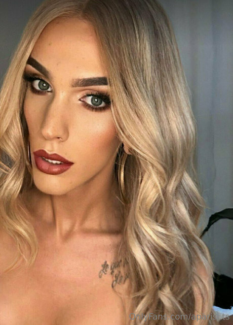 aparisi ts xxx model pics