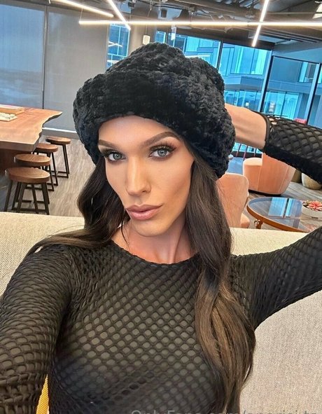 aparisi ts sex actress picture