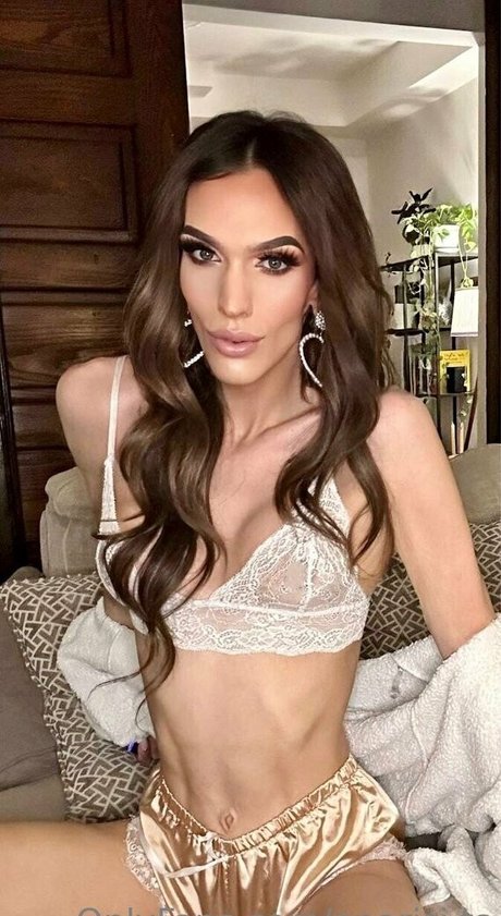 aparisi ts model hd images