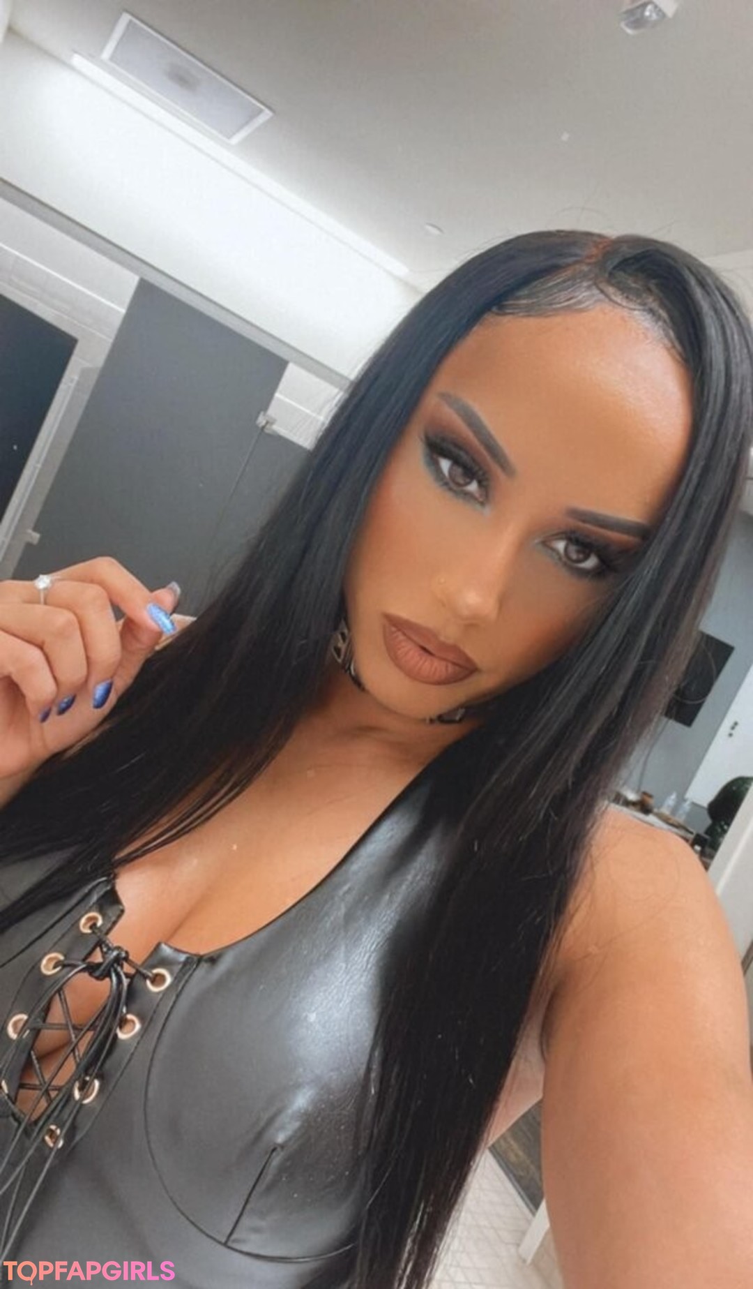 chicks with dicks onlyfans sexy xxx photos