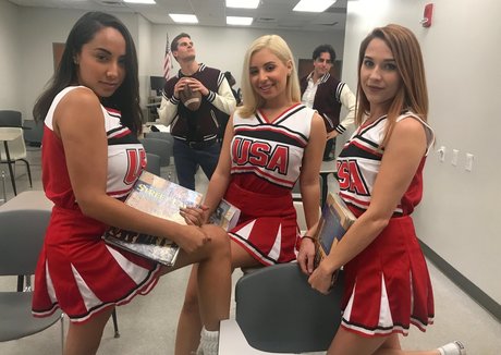 blonde natural onlyfans sexy xxx pictures