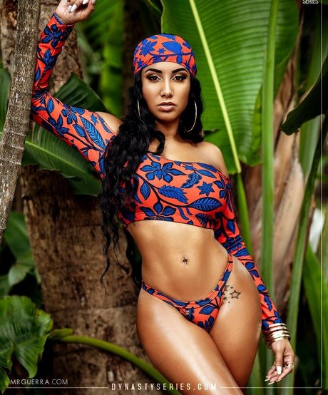 asian hairy onlyfans art naked gallery