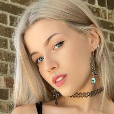 stasiavip pretty pornstar photos