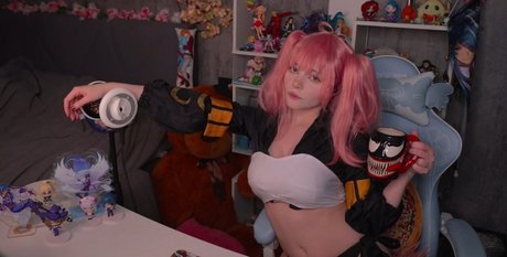 Linaneyeon star porn galleries