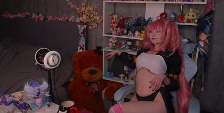 Linaneyeon naked pornstar galleries