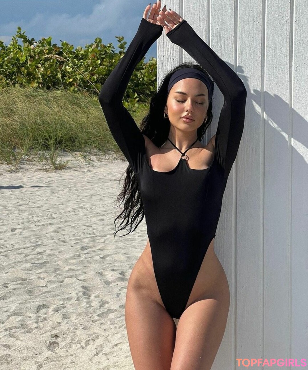 smile onlyfans art naked images
