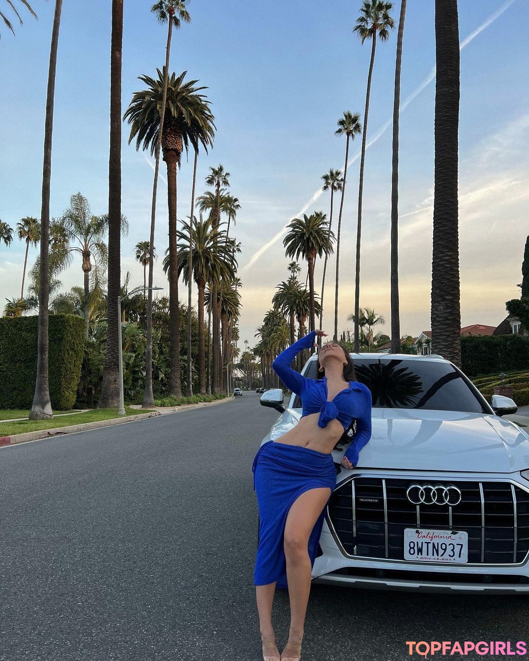 curvy muscle onlyfans beautiful nude photo