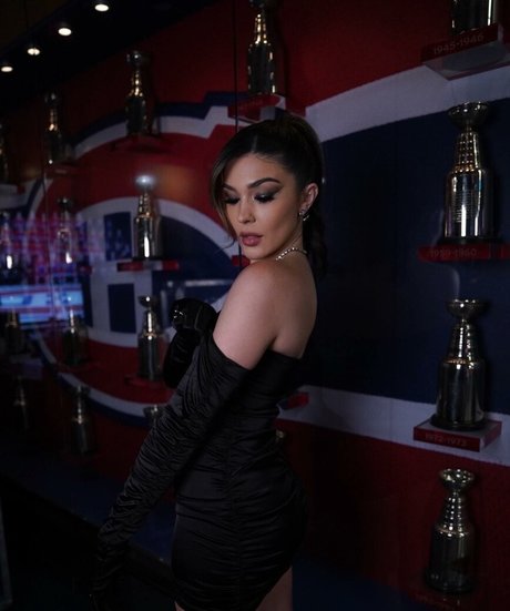 Cathy Kelley beautiful actress photos