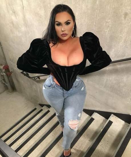 sxmonne exclusive pornstar photos