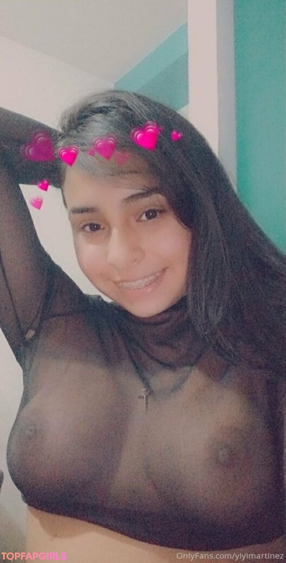 yiyisweetcousin model exclusive pic