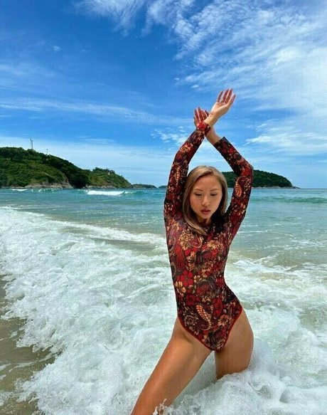 suelina pornstar sexy pictures