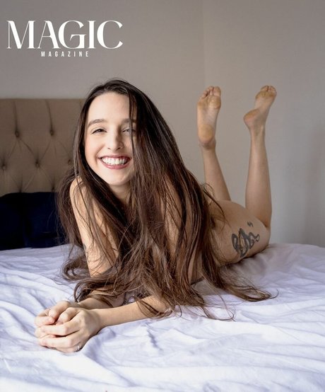 Varias Em Um exclusive pornstar photos