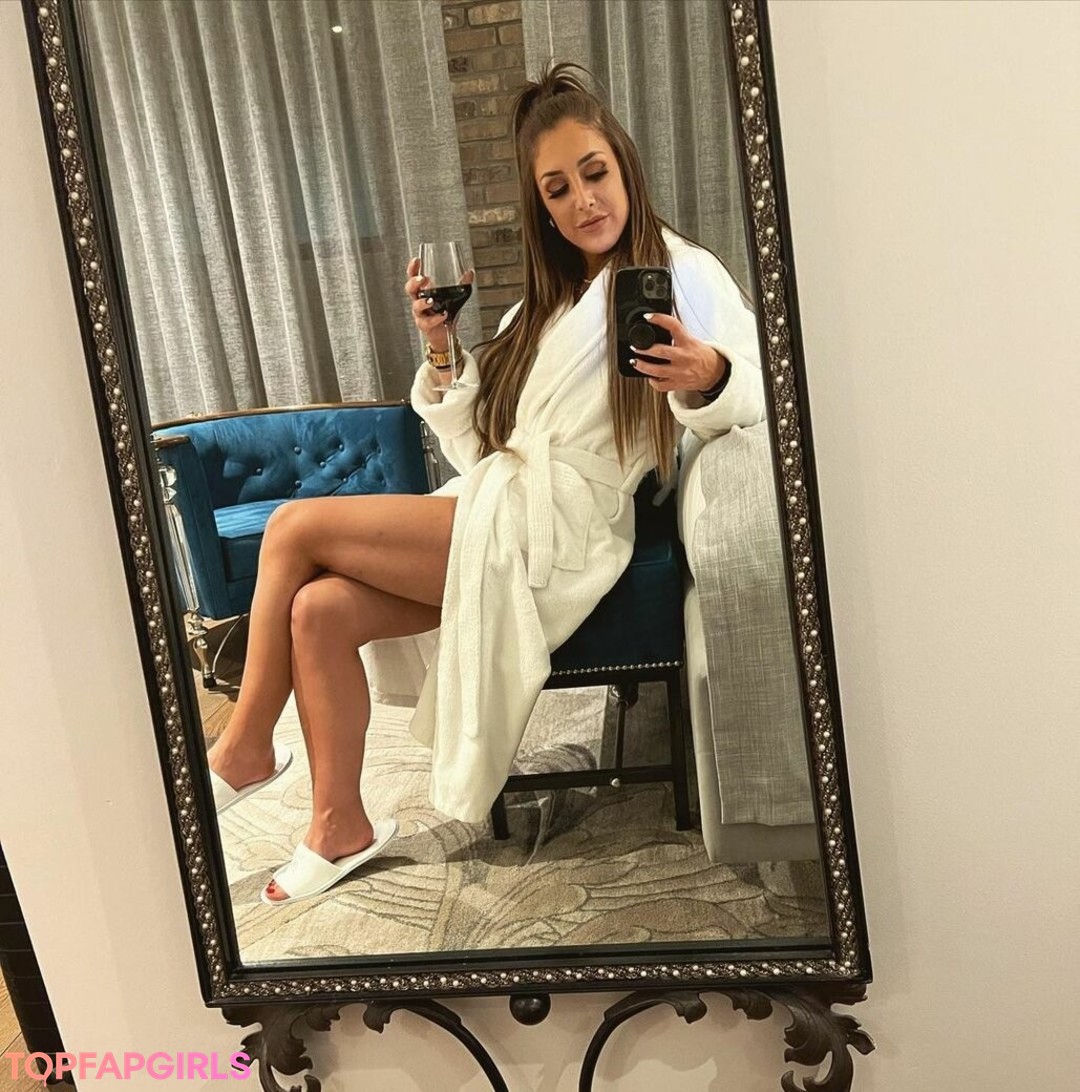 Dr Britt Baker pretty star picture