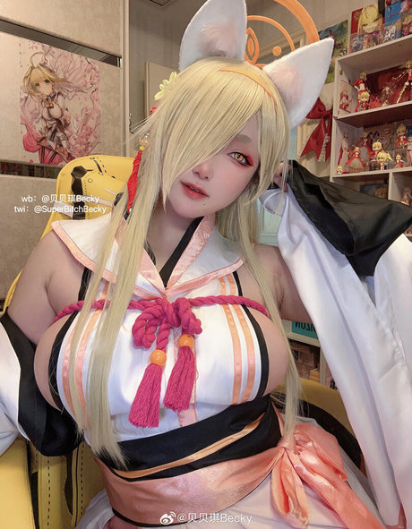 SuperBitchBecky naked pornstar galleries