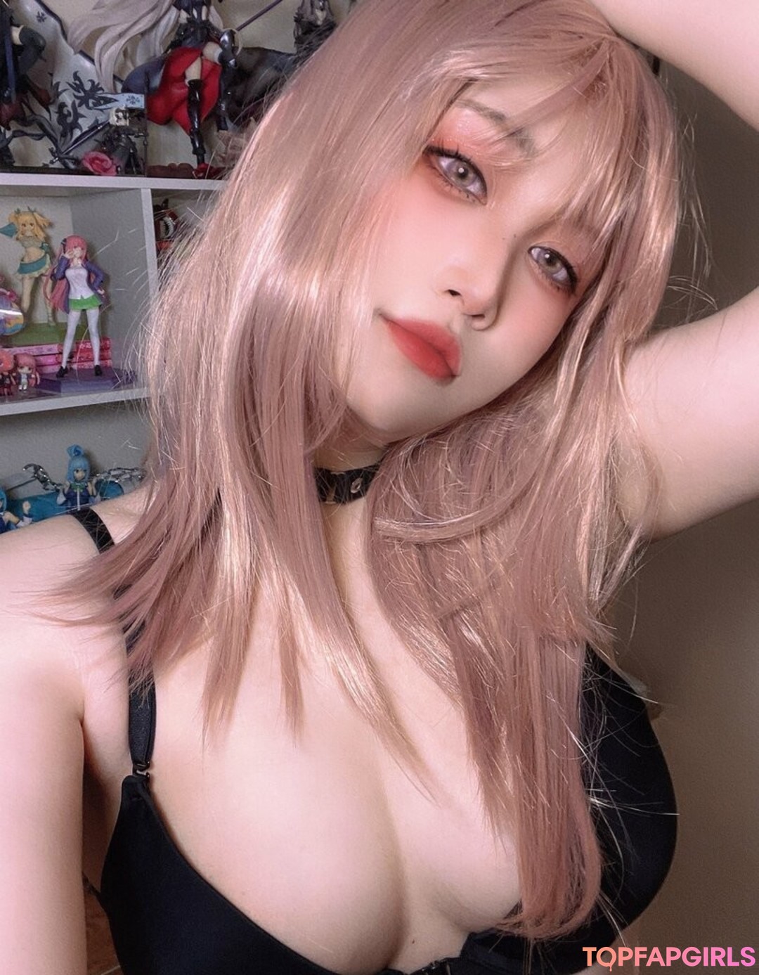 SuperBitchBecky profile image