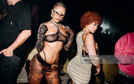 naked milf onlyfans art xxx galleries