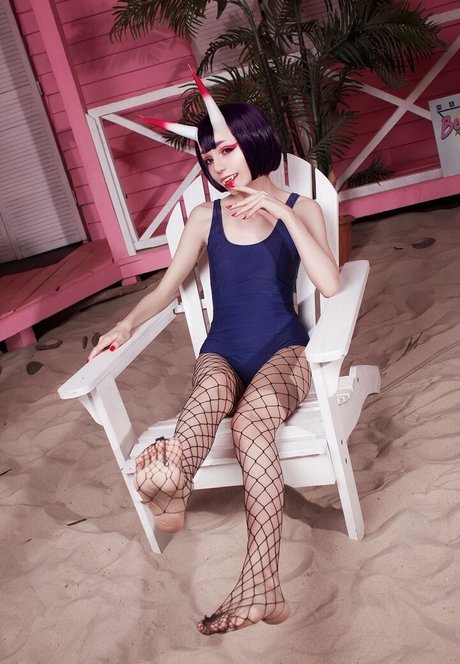 gloryhole girls onlyfans pornographic images