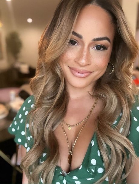 lesbian milf onlyfans free nude photo