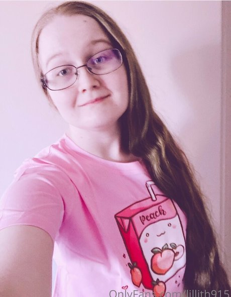 lillith915 star hot photos