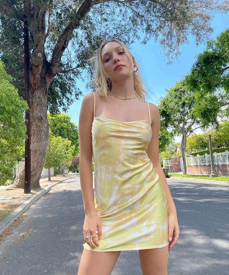 thigh high socks onlyfans pretty img