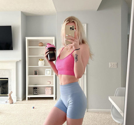 latina maid onlyfans erotic photos