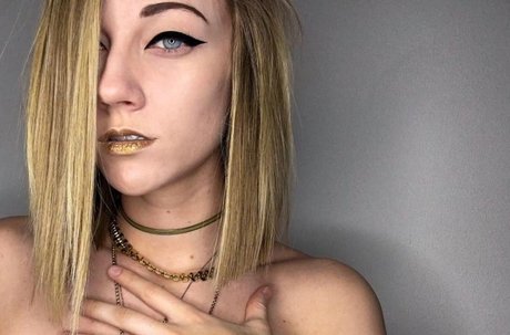 Kruzader pornstar exclusive images