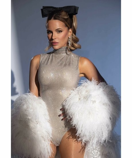 Kate Beckinsale pretty pornstar photos