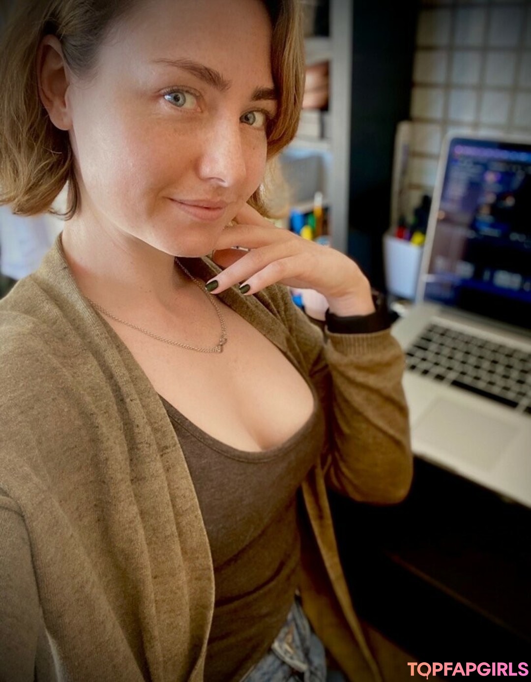 WhisperAudios ASMR profile image