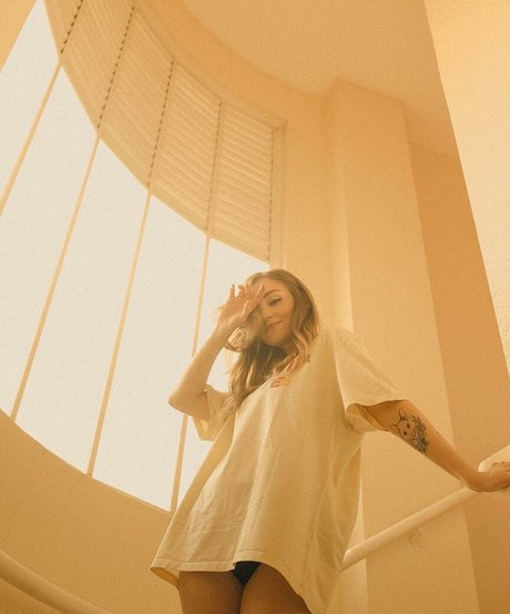 Flavia Sayuri hd pornstar pic