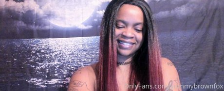 yummybrownfox model pretty img