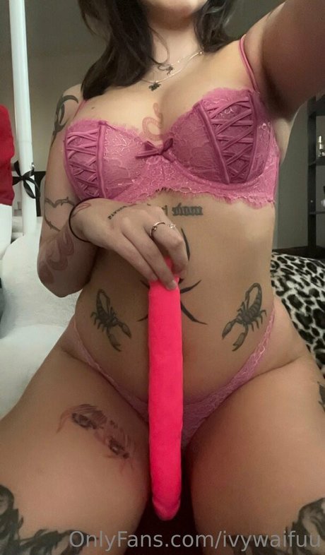 ivywaifuu high quality pornstar pic
