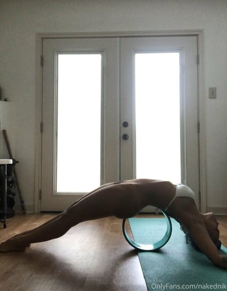 nakedintelligenceraw model sex images