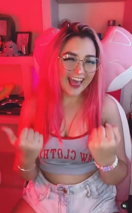 Nathye model nice img