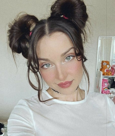 KeraBear adult star image