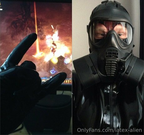 latex alien star pornographic images