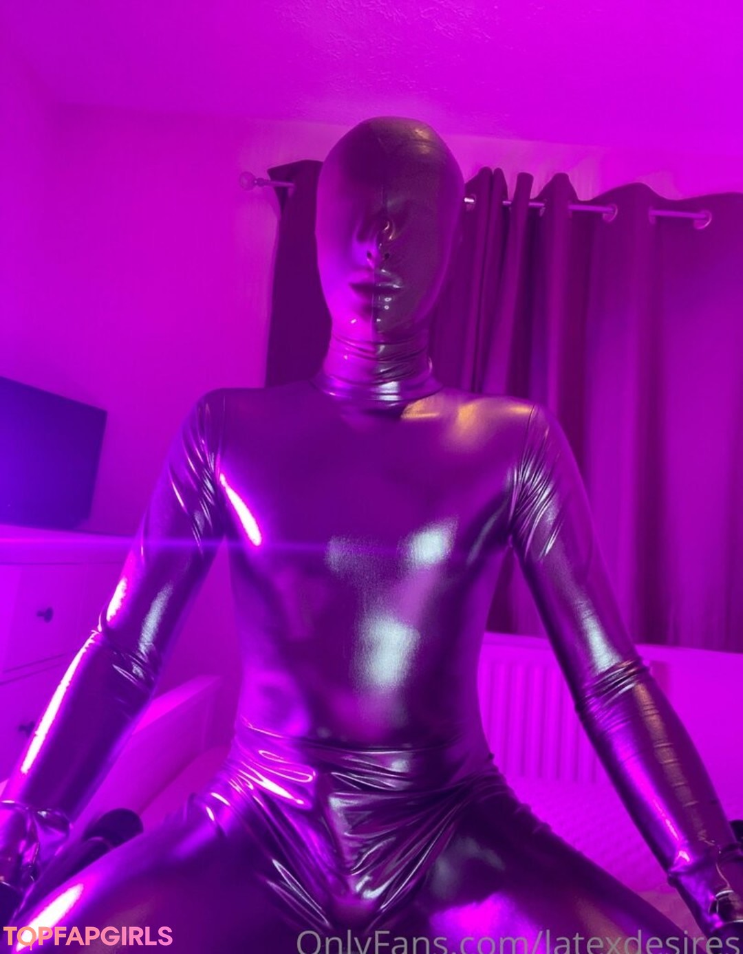 blonde babe onlyfans sex photos